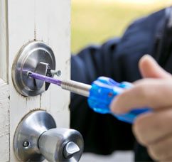 City Locksmith Store East Elmhurst, NY 718-673-6781 City Locksmith Store East Elmhurst, NY 718-673-6781