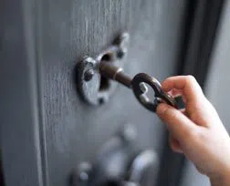 City Locksmith Store East Elmhurst, NY 718-673-6781 - 14-Unlock-Door
